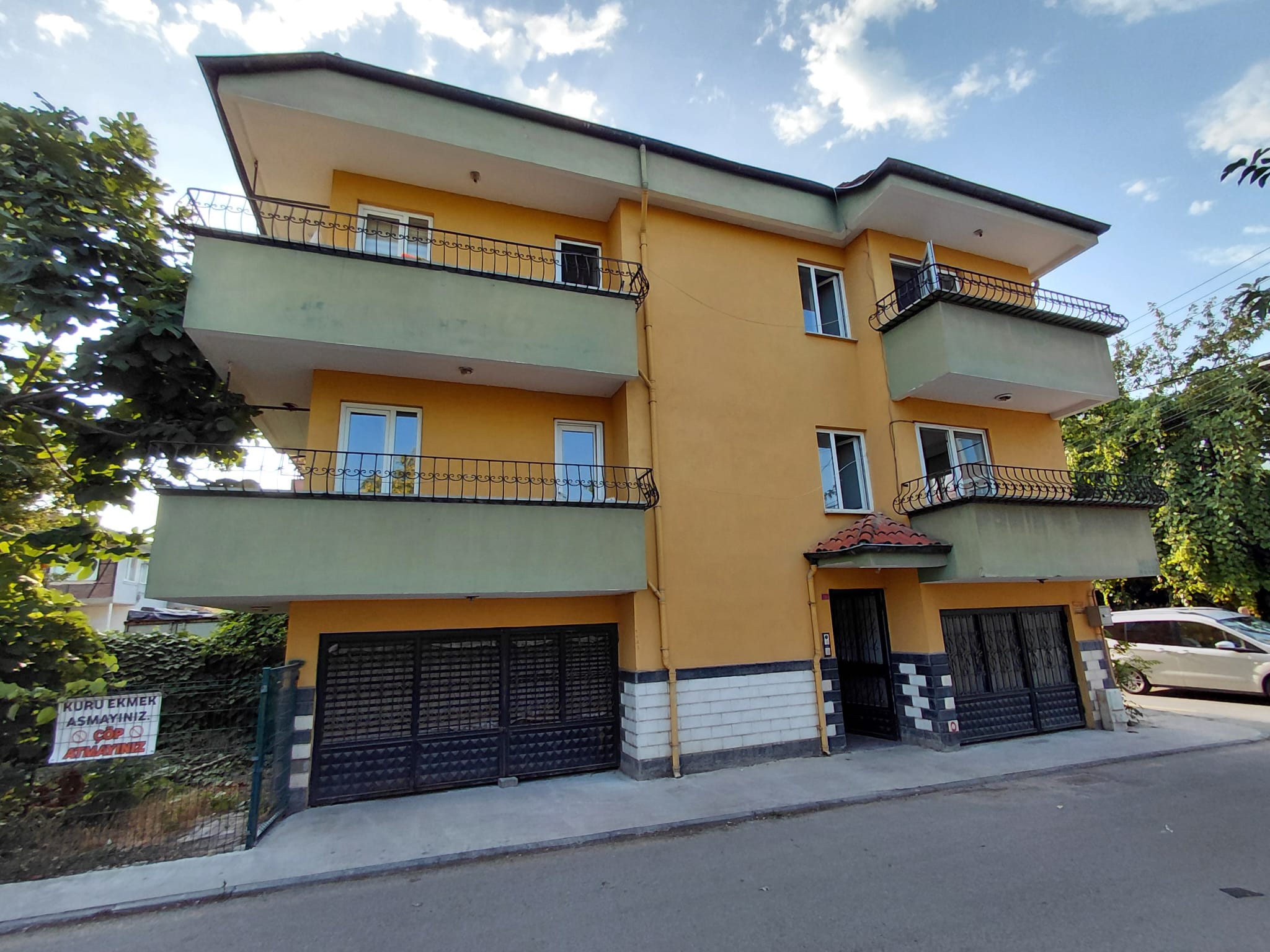 Çarşı Merkez’de, Müstakil Yaşam Ayrıcalığı Sunan Kiralık Daire